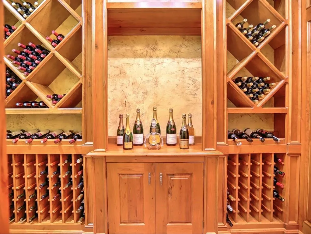 1419 River Vista Drive, Atlanta, Georgia 30339, 4 Bedrooms Bedrooms, ,4 BathroomsBathrooms,Residential,Sold,1419 River Vista Drive,6892111