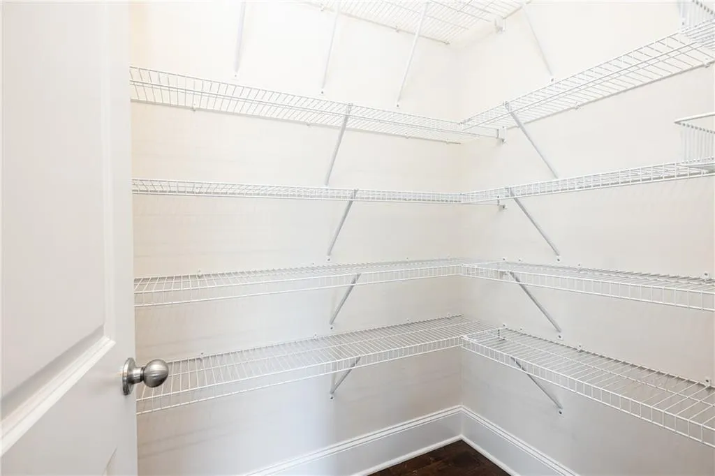 7595 Stoneridge Drive, Atlanta, Georgia 30328, 3 Bedrooms Bedrooms, ,2 BathroomsBathrooms,Residential,For Sale,7595 Stoneridge Drive,7763192