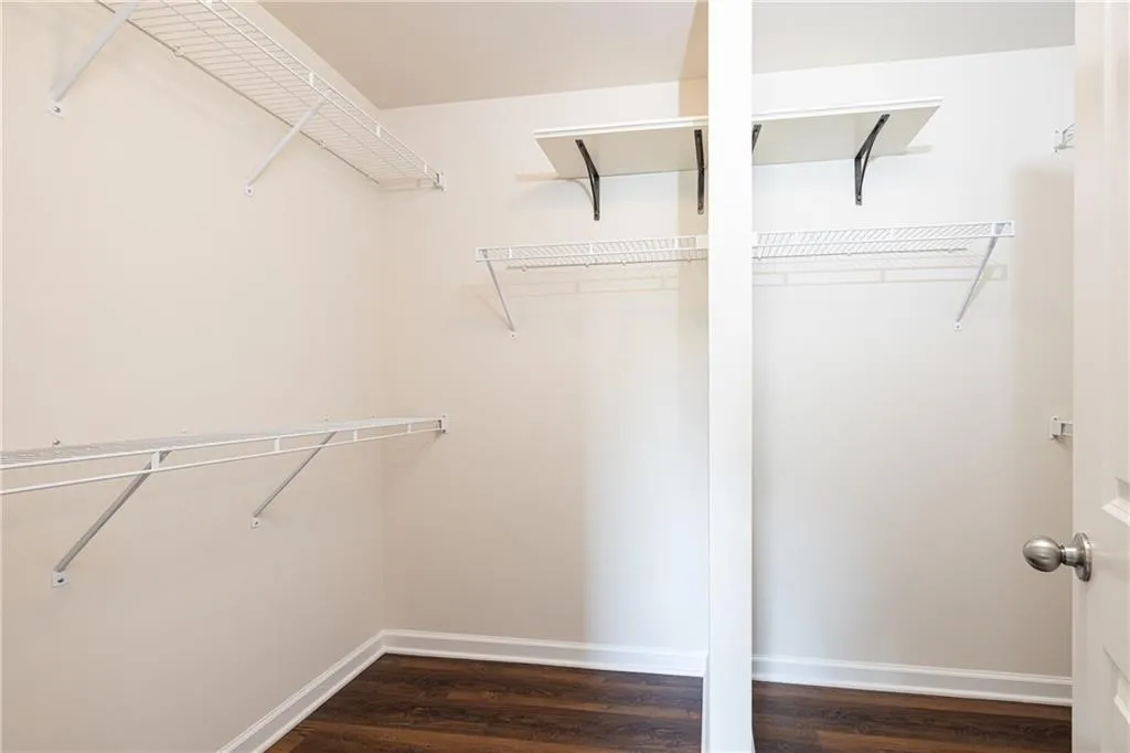 7595 Stoneridge Drive, Atlanta, Georgia 30328, 3 Bedrooms Bedrooms, ,2 BathroomsBathrooms,Residential,For Sale,7595 Stoneridge Drive,7763192
