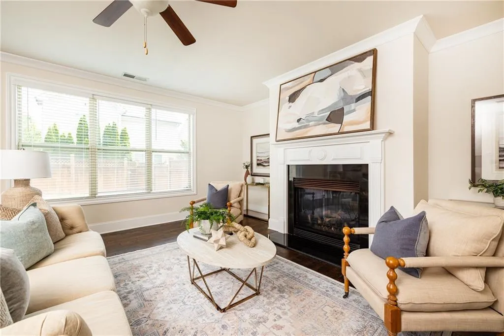 7595 Stoneridge Drive, Atlanta, Georgia 30328, 3 Bedrooms Bedrooms, ,2 BathroomsBathrooms,Residential,For Sale,7595 Stoneridge Drive,7763192