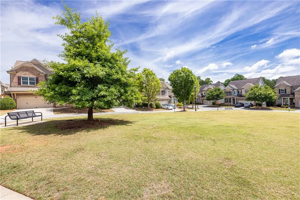 7595 Stoneridge Drive, Atlanta, Georgia 30328, 3 Bedrooms Bedrooms, ,2 BathroomsBathrooms,Residential,For Sale,7595 Stoneridge Drive,7763192