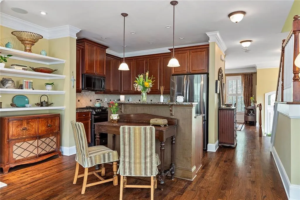 67 High Top Lane, Atlanta, Georgia 30328, 3 Bedrooms Bedrooms, ,3 BathroomsBathrooms,Residential,Sold,67 High Top Lane,7517344
