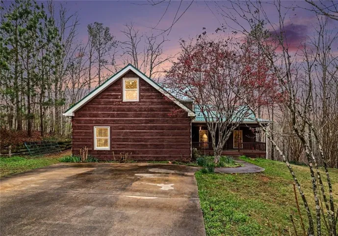 9150 W Banks Mill Road, Winston, Georgia 30187