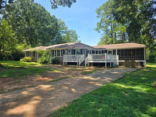 7379 Dexter Drive, Riverdale, Georgia 30296