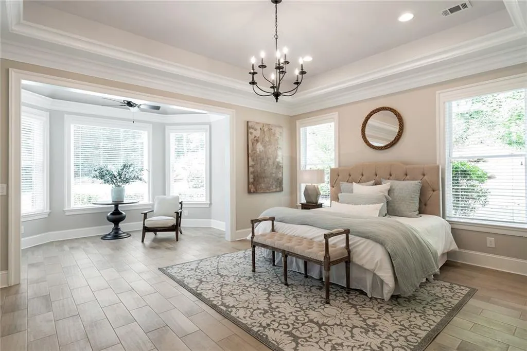1085 Kingston Drive, Atlanta, Georgia 30342, 6 Bedrooms Bedrooms, ,6 BathroomsBathrooms,Residential,Sold,1085 Kingston Drive,6584851