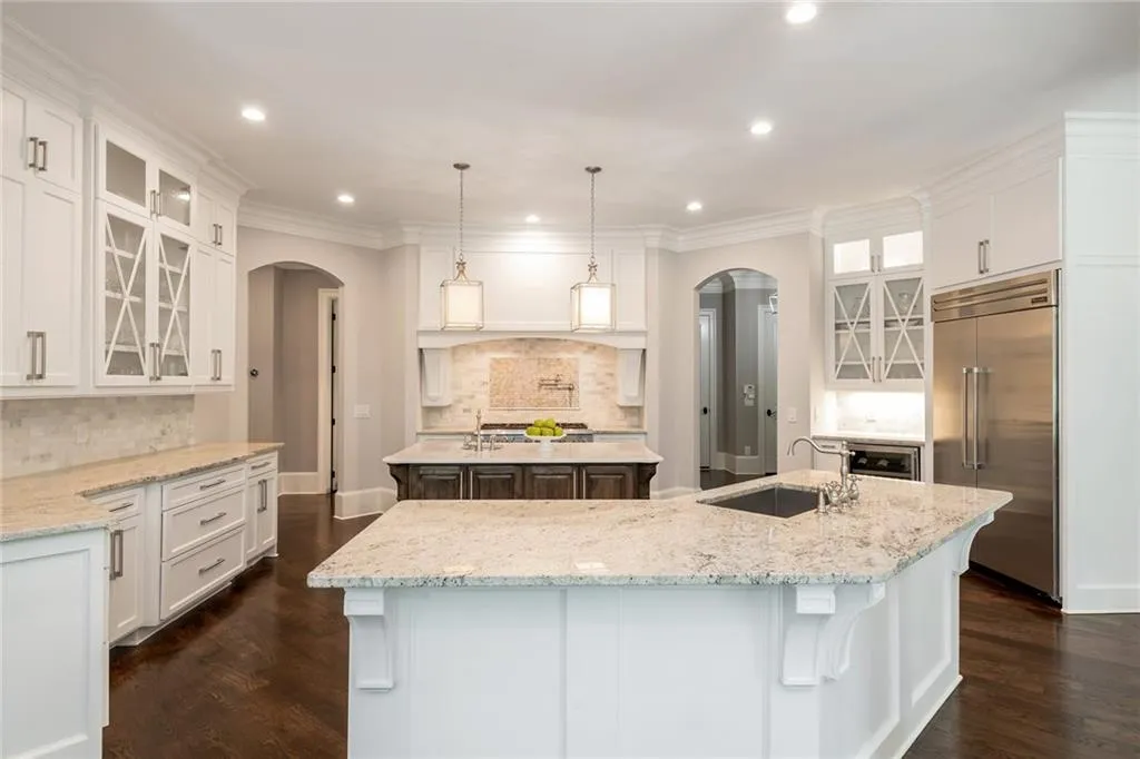 1085 Kingston Drive, Atlanta, Georgia 30342, 6 Bedrooms Bedrooms, ,6 BathroomsBathrooms,Residential,Sold,1085 Kingston Drive,6584851