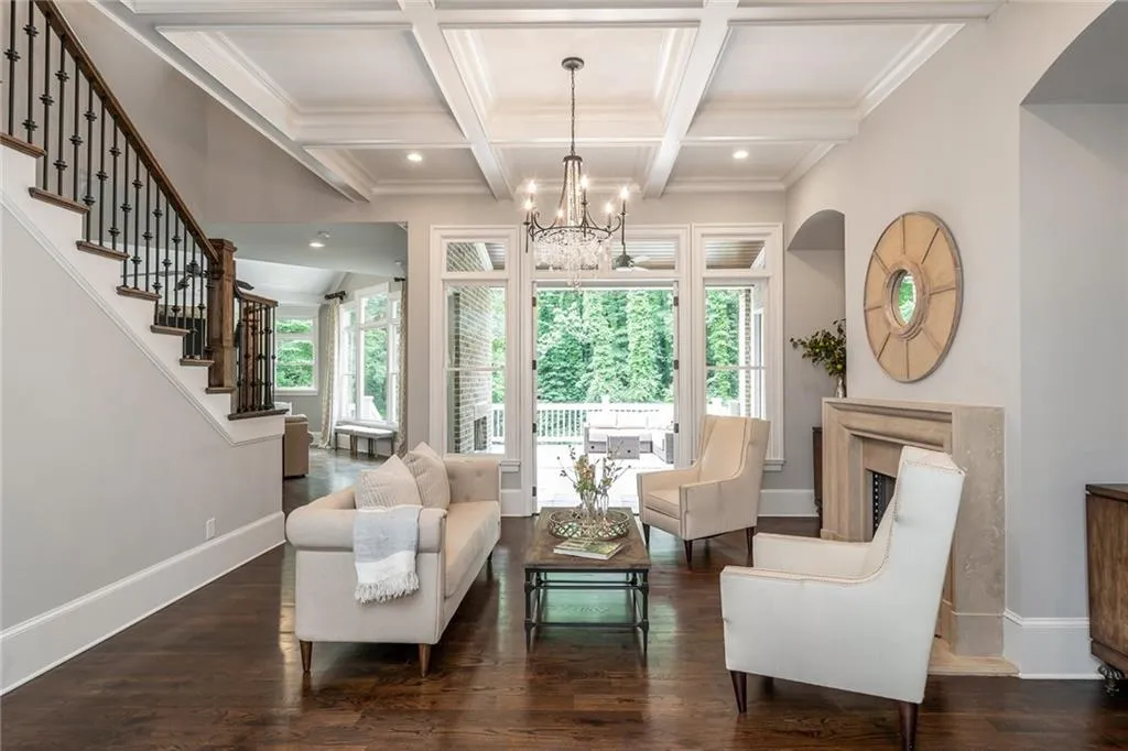 1085 Kingston Drive, Atlanta, Georgia 30342, 6 Bedrooms Bedrooms, ,6 BathroomsBathrooms,Residential,Sold,1085 Kingston Drive,6584851