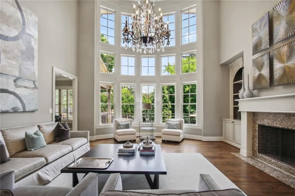 6175 Aberdeen Drive, Sandy Springs, Georgia 30328, 6 Bedrooms Bedrooms, ,6 BathroomsBathrooms,Residential,Sold,6175 Aberdeen Drive,7057900