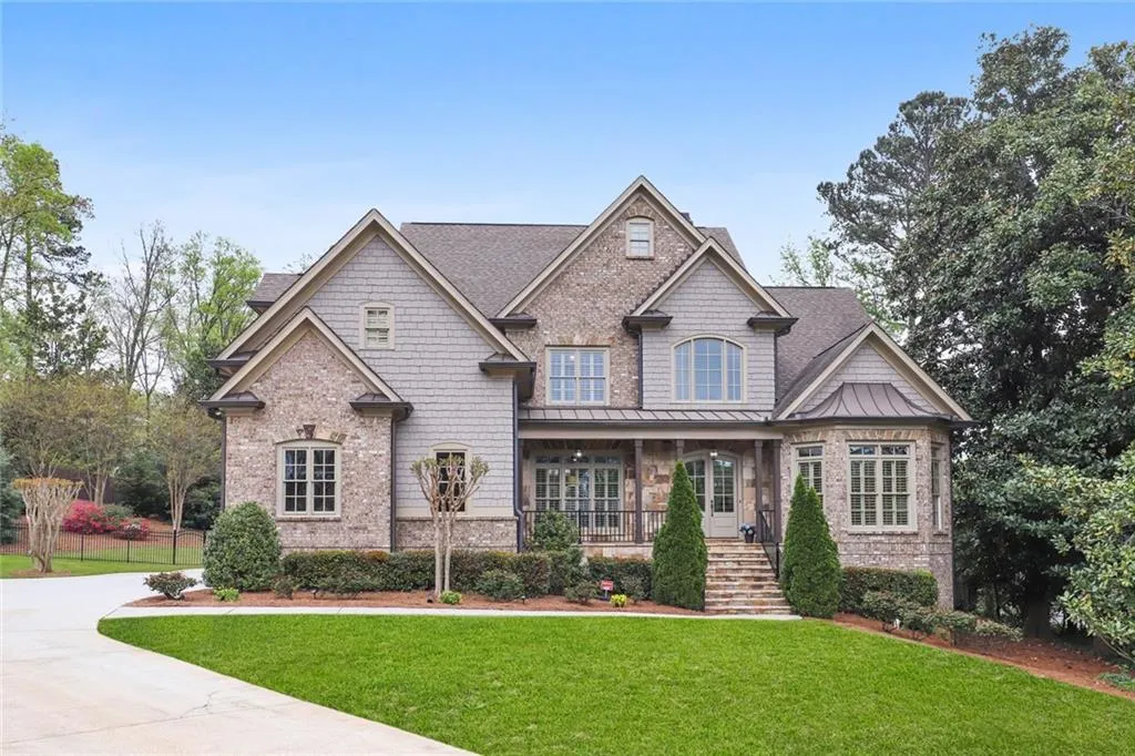 6175 Aberdeen Drive, Sandy Springs, Georgia 30328, 6 Bedrooms Bedrooms, ,6 BathroomsBathrooms,Residential,Sold,6175 Aberdeen Drive,7057900