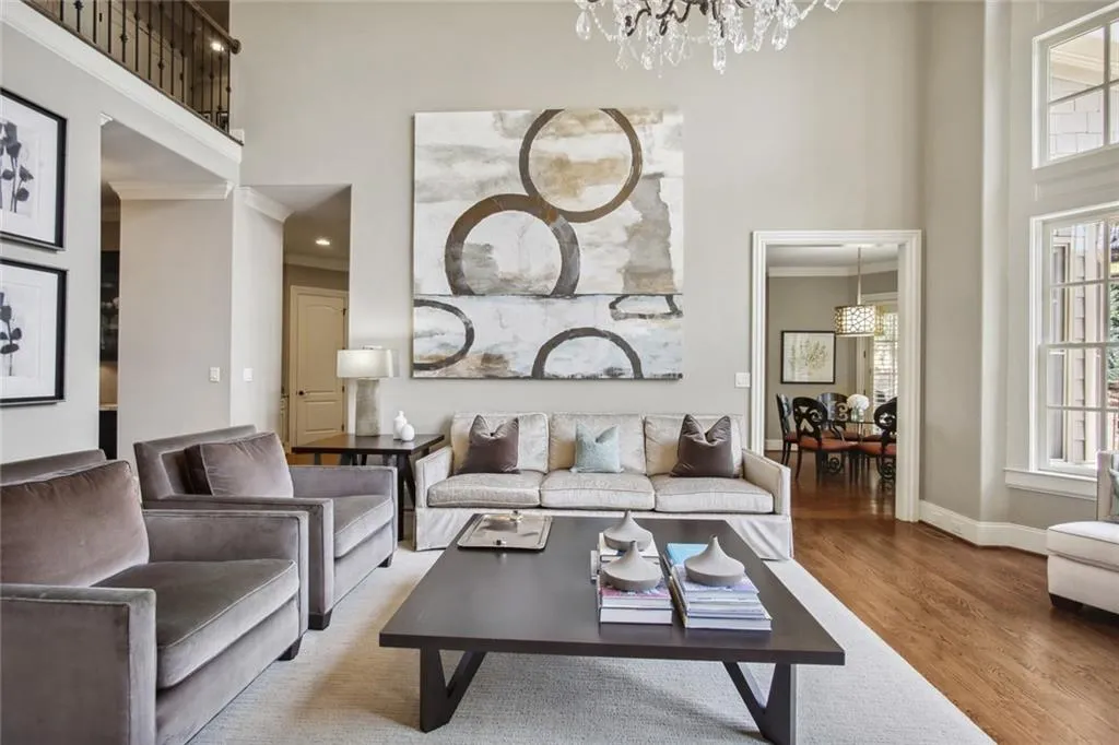 6175 Aberdeen Drive, Sandy Springs, Georgia 30328, 6 Bedrooms Bedrooms, ,6 BathroomsBathrooms,Residential,Sold,6175 Aberdeen Drive,7057900