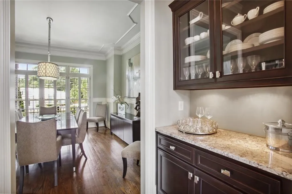 6175 Aberdeen Drive, Sandy Springs, Georgia 30328, 6 Bedrooms Bedrooms, ,6 BathroomsBathrooms,Residential,Sold,6175 Aberdeen Drive,7057900