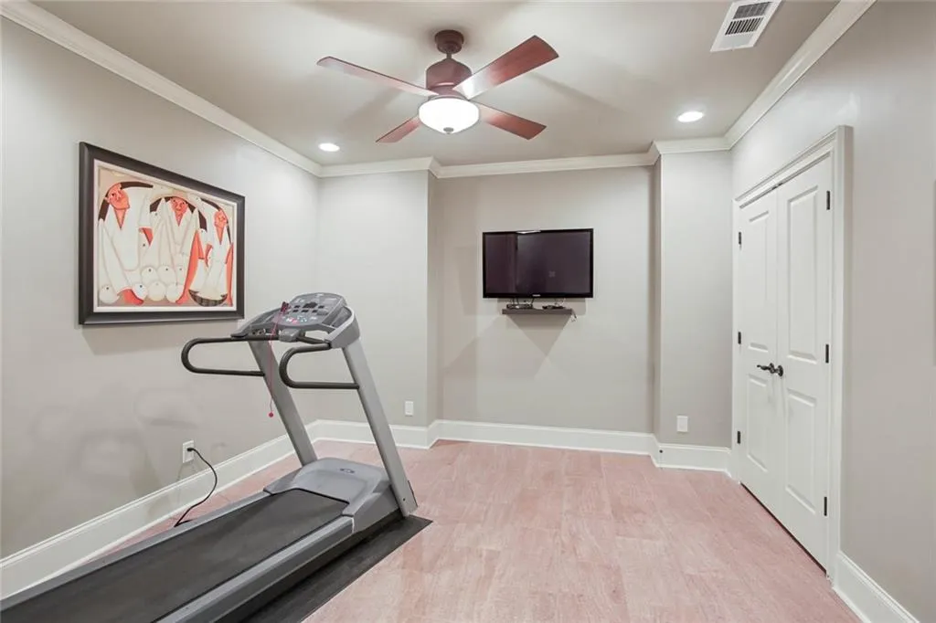 6175 Aberdeen Drive, Sandy Springs, Georgia 30328, 6 Bedrooms Bedrooms, ,6 BathroomsBathrooms,Residential,Sold,6175 Aberdeen Drive,7057900