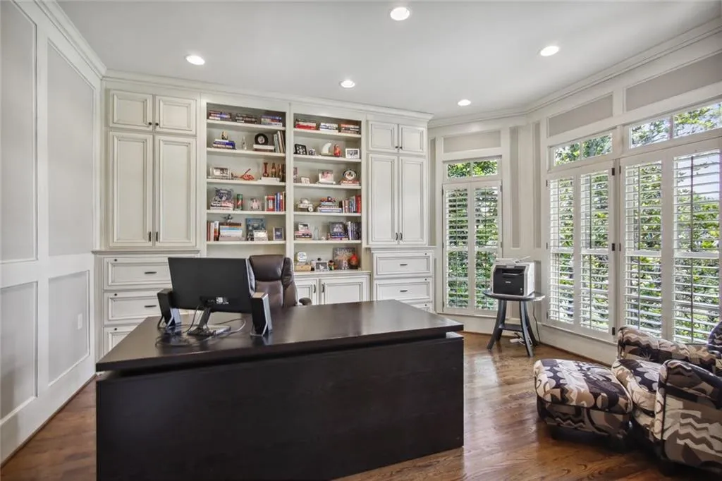 6175 Aberdeen Drive, Sandy Springs, Georgia 30328, 6 Bedrooms Bedrooms, ,6 BathroomsBathrooms,Residential,Sold,6175 Aberdeen Drive,7057900