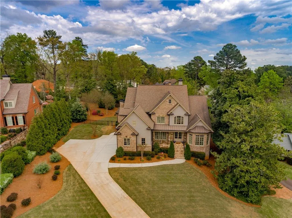 6175 Aberdeen Drive, Sandy Springs, Georgia 30328, 6 Bedrooms Bedrooms, ,6 BathroomsBathrooms,Residential,Sold,6175 Aberdeen Drive,7057900