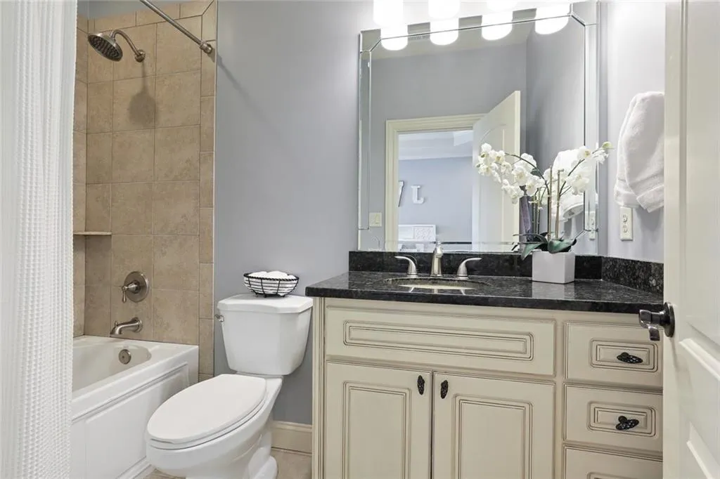 6175 Aberdeen Drive, Sandy Springs, Georgia 30328, 6 Bedrooms Bedrooms, ,6 BathroomsBathrooms,Residential,Sold,6175 Aberdeen Drive,7057900