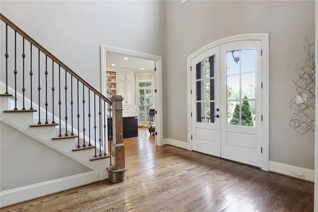 6175 Aberdeen Drive, Sandy Springs, Georgia 30328, 6 Bedrooms Bedrooms, ,6 BathroomsBathrooms,Residential,Sold,6175 Aberdeen Drive,7057900