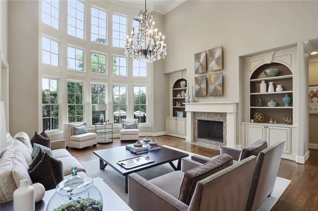 6175 Aberdeen Drive, Sandy Springs, Georgia 30328, 6 Bedrooms Bedrooms, ,6 BathroomsBathrooms,Residential,Sold,6175 Aberdeen Drive,7057900