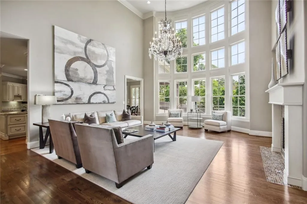 6175 Aberdeen Drive, Sandy Springs, Georgia 30328, 6 Bedrooms Bedrooms, ,6 BathroomsBathrooms,Residential,Sold,6175 Aberdeen Drive,7057900