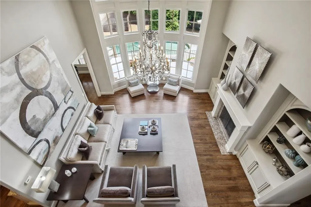 6175 Aberdeen Drive, Sandy Springs, Georgia 30328, 6 Bedrooms Bedrooms, ,6 BathroomsBathrooms,Residential,Sold,6175 Aberdeen Drive,7057900