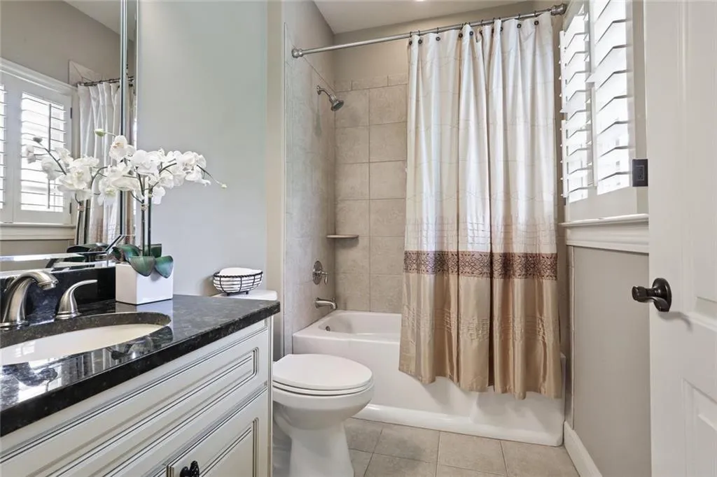 6175 Aberdeen Drive, Sandy Springs, Georgia 30328, 6 Bedrooms Bedrooms, ,6 BathroomsBathrooms,Residential,Sold,6175 Aberdeen Drive,7057900