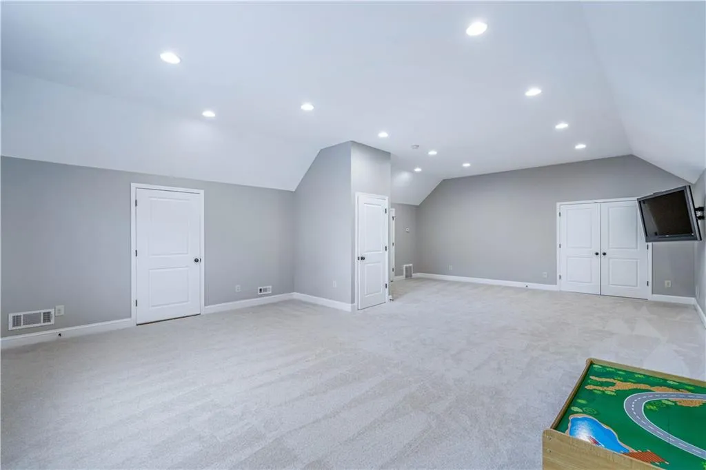 75 Spruell Springs Road, Atlanta, Georgia 30342, 5 Bedrooms Bedrooms, ,4 BathroomsBathrooms,Residential,Sold,75 Spruell Springs Road,6985962