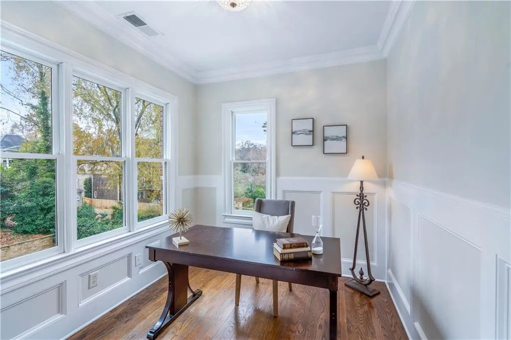 75 Spruell Springs Road, Atlanta, Georgia 30342, 5 Bedrooms Bedrooms, ,4 BathroomsBathrooms,Residential,Sold,75 Spruell Springs Road,6985962
