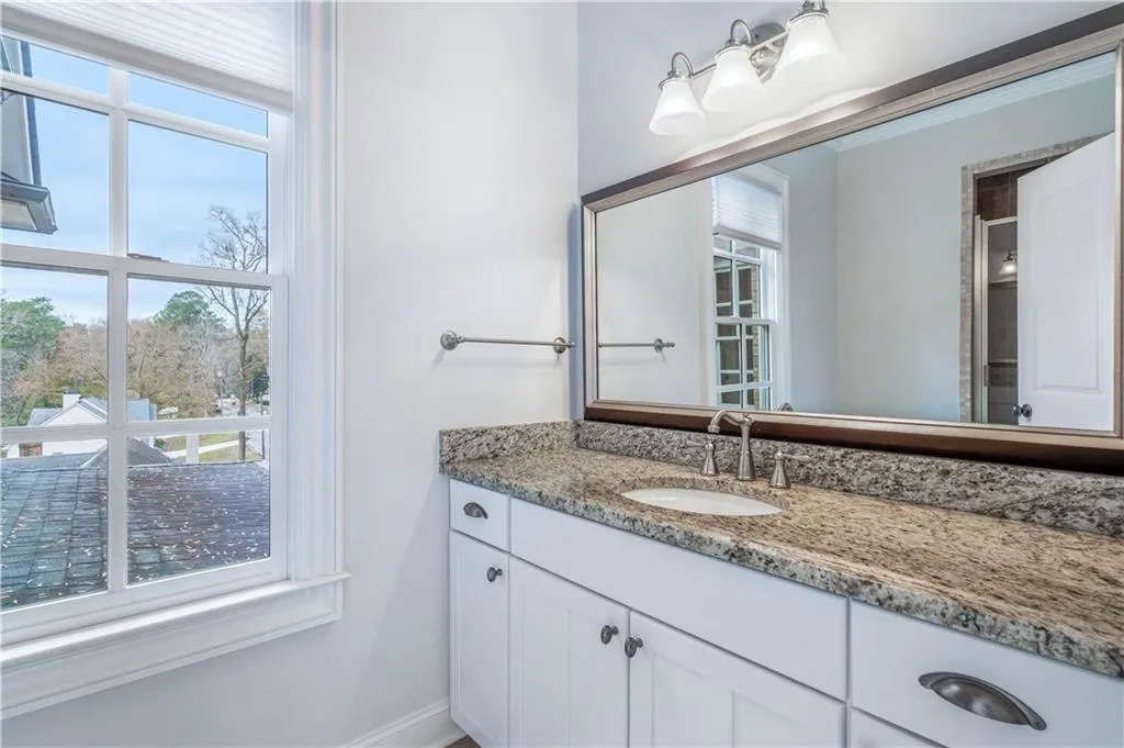 75 Spruell Springs Road, Atlanta, Georgia 30342, 5 Bedrooms Bedrooms, ,4 BathroomsBathrooms,Residential,Sold,75 Spruell Springs Road,6985962