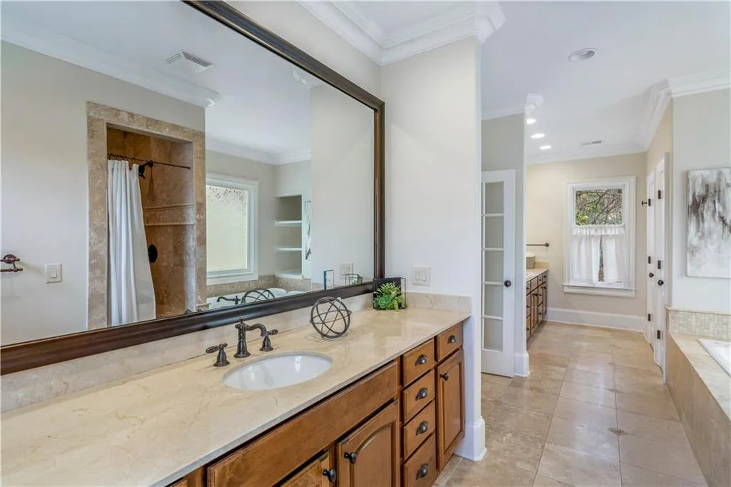 75 Spruell Springs Road, Atlanta, Georgia 30342, 5 Bedrooms Bedrooms, ,4 BathroomsBathrooms,Residential,Sold,75 Spruell Springs Road,6985962