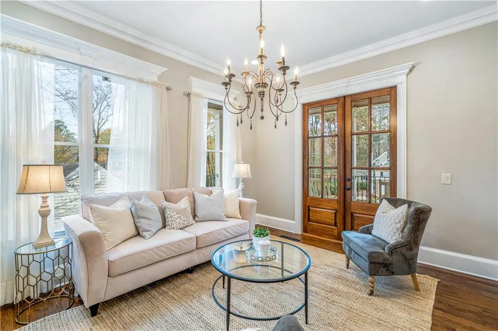 75 Spruell Springs Road, Atlanta, Georgia 30342, 5 Bedrooms Bedrooms, ,4 BathroomsBathrooms,Residential,Sold,75 Spruell Springs Road,6985962