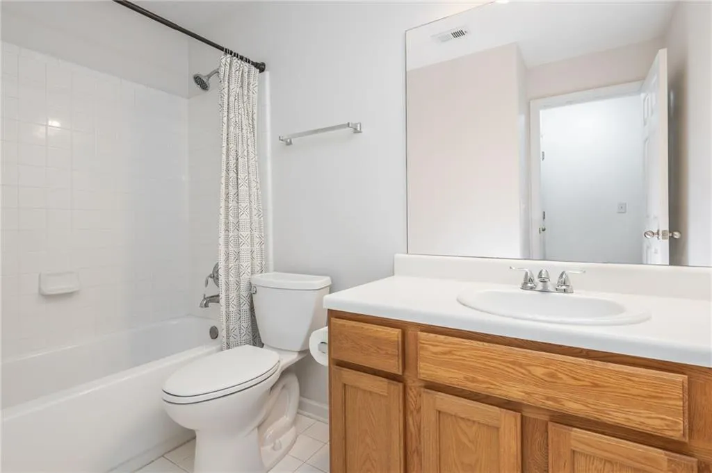 1401 Gettysburg Place, Atlanta, Georgia 30350, 2 Bedrooms Bedrooms, ,2 BathroomsBathrooms,Residential,For Sale,1401 Gettysburg Place,7645666