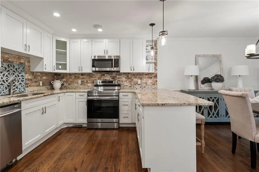 504 Dunwoody Chace Unit 5, Atlanta, Georgia 30328, 3 Bedrooms Bedrooms, ,2 BathroomsBathrooms,Residential,For Sale,504 Dunwoody Chace Unit 5,7652635 504 Dunwoody Chace Unit 5, Atlanta, Georgia 30328, 3 Bedrooms Bedrooms, ,2 BathroomsBathrooms,Residential,For Sale,504 Dunwoody Chace Unit 5,7652635