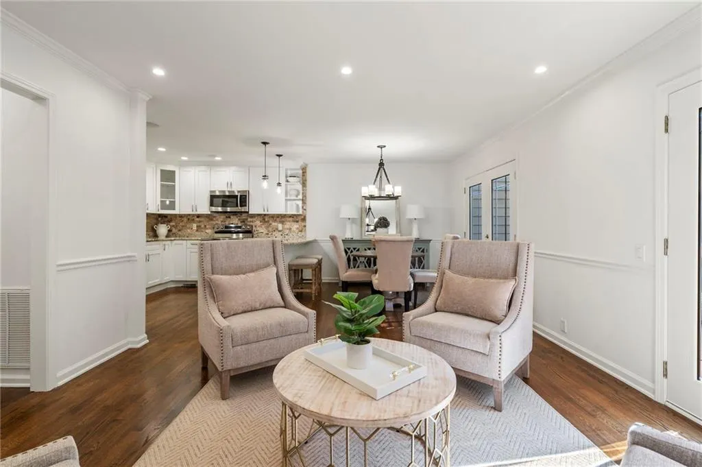 504 Dunwoody Chace Unit 5, Atlanta, Georgia 30328, 3 Bedrooms Bedrooms, ,2 BathroomsBathrooms,Residential,For Sale,504 Dunwoody Chace Unit 5,7652635 504 Dunwoody Chace Unit 5, Atlanta, Georgia 30328, 3 Bedrooms Bedrooms, ,2 BathroomsBathrooms,Residential,For Sale,504 Dunwoody Chace Unit 5,7652635