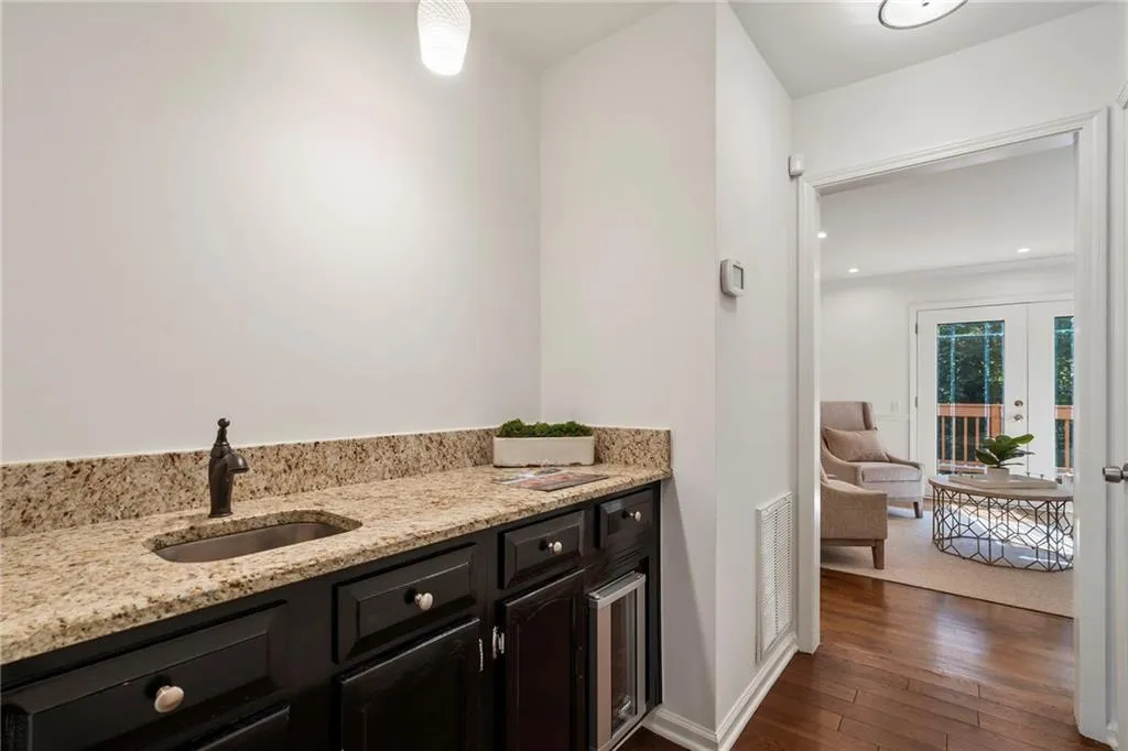 504 Dunwoody Chace Unit 5, Atlanta, Georgia 30328, 3 Bedrooms Bedrooms, ,2 BathroomsBathrooms,Residential,For Sale,504 Dunwoody Chace Unit 5,7652635 504 Dunwoody Chace Unit 5, Atlanta, Georgia 30328, 3 Bedrooms Bedrooms, ,2 BathroomsBathrooms,Residential,For Sale,504 Dunwoody Chace Unit 5,7652635