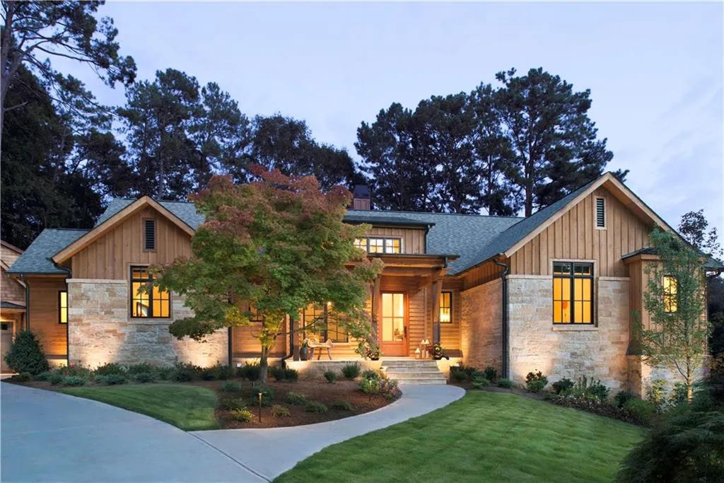 4775 Chatworth Court, Atlanta, Georgia 30342, 5 Bedrooms Bedrooms, ,4 BathroomsBathrooms,Residential,Sold,4775 Chatworth Court,5734457