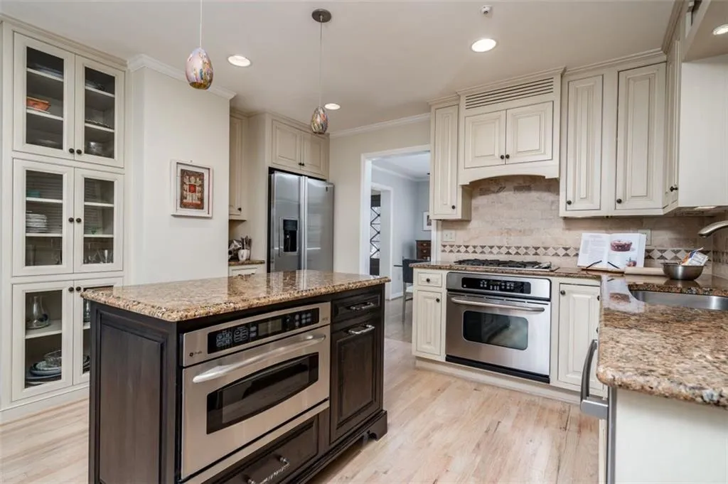 5215 Vernon Springs Trail, Sandy Springs, Georgia 30327, 5 Bedrooms Bedrooms, ,4 BathroomsBathrooms,Residential,Sold,5215 Vernon Springs Trail,7009925 5215 Vernon Springs Trail, Sandy Springs, Georgia 30327, 5 Bedrooms Bedrooms, ,4 BathroomsBathrooms,Residential,Sold,5215 Vernon Springs Trail,7009925