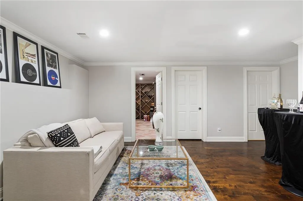 134 Blackland Road Nw, Atlanta, Georgia 30342, 6 Bedrooms Bedrooms, 0 ,6 BathroomsBathrooms,Residential,For Sale,134 Blackland Road Nw,7841038