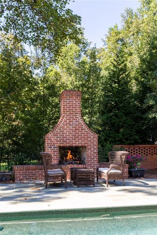 134 Blackland Road Nw, Atlanta, Georgia 30342, 6 Bedrooms Bedrooms, 0 ,6 BathroomsBathrooms,Residential,For Sale,134 Blackland Road Nw,7841038