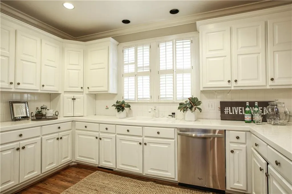 875 S Powers Court, Sandy Springs, Georgia 30327, 5 Bedrooms Bedrooms, ,3 BathroomsBathrooms,Residential,Sold,875 S Powers Court,5920344 875 S Powers Court, Sandy Springs, Georgia 30327, 5 Bedrooms Bedrooms, ,3 BathroomsBathrooms,Residential,Sold,875 S Powers Court,5920344