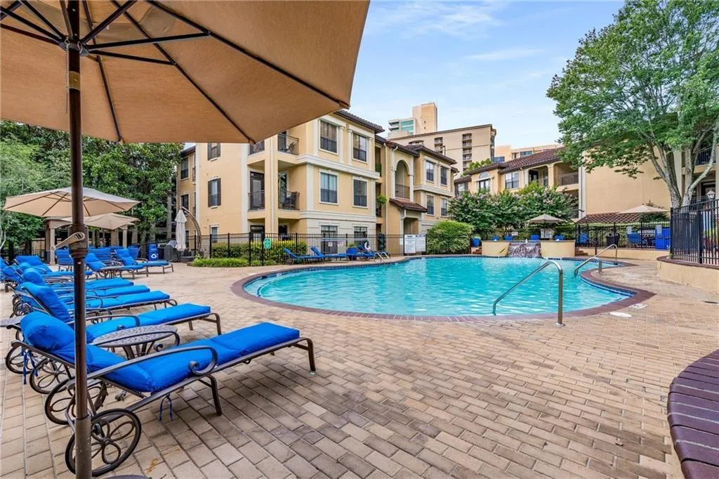3777 Peachtree Road Ne Unit 911, Atlanta, Georgia 30319, 2 Bedrooms Bedrooms, ,1 BathroomBathrooms,Residential,For Sale,3777 Peachtree Road Ne Unit 911,7527526