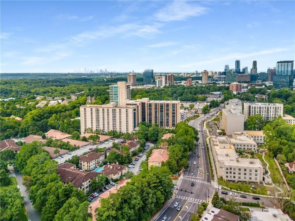 3777 Peachtree Road Ne Unit 911, Atlanta, Georgia 30319, 2 Bedrooms Bedrooms, ,1 BathroomBathrooms,Residential,For Sale,3777 Peachtree Road Ne Unit 911,7527526