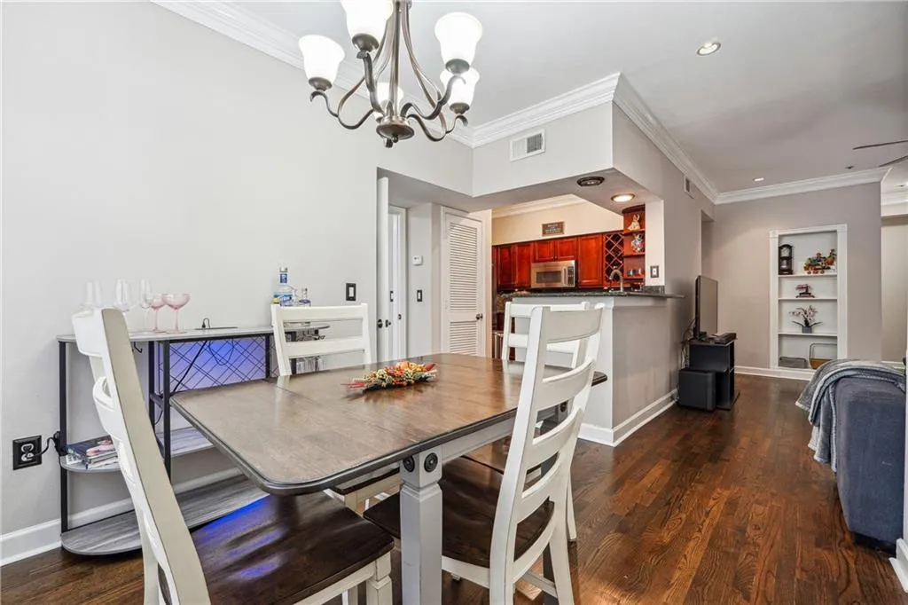 3777 Peachtree Road Ne Unit 911, Atlanta, Georgia 30319, 2 Bedrooms Bedrooms, ,1 BathroomBathrooms,Residential,For Sale,3777 Peachtree Road Ne Unit 911,7527526