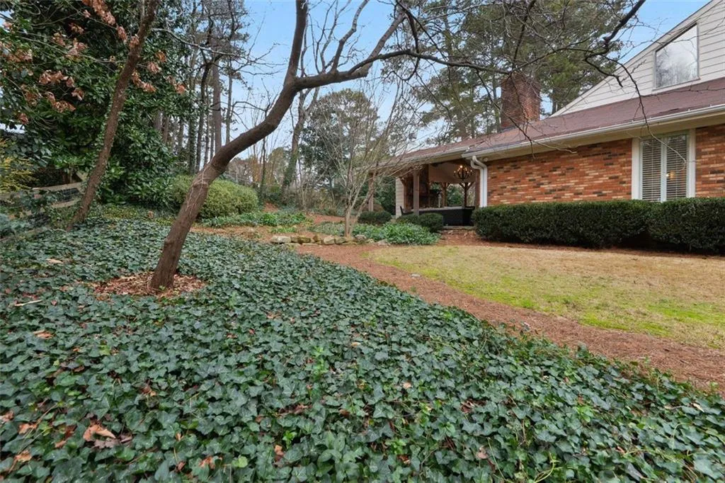 330 Francyne Court, Atlanta, Georgia 30328, 2 Bedrooms Bedrooms, ,2 BathroomsBathrooms,Residential,Sold,330 Francyne Court,6820240