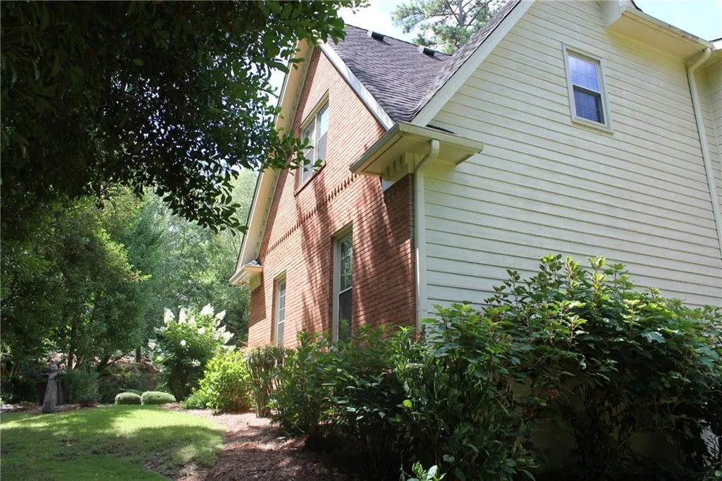 540 Vinington Court, Sandy Springs, Georgia 30350, 5 Bedrooms Bedrooms, ,4 BathroomsBathrooms,Residential,Sold,540 Vinington Court,6584940