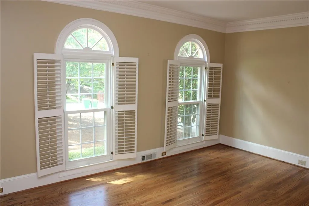 540 Vinington Court, Sandy Springs, Georgia 30350, 5 Bedrooms Bedrooms, ,4 BathroomsBathrooms,Residential,Sold,540 Vinington Court,6584940