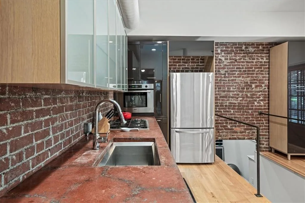 65 Peachtree Memorial Drive Nw Unit 5, Atlanta, Georgia 30309, 3 Bedrooms Bedrooms, ,2 BathroomsBathrooms,Residential,For Sale,65 Peachtree Memorial Drive Nw Unit 5,7557430