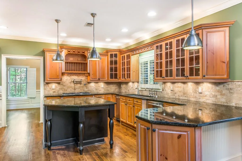 327 Mount Vernon Highway, Sandy Springs, Georgia 30328, 5 Bedrooms Bedrooms, ,4 BathroomsBathrooms,Residential,Sold,327 Mount Vernon Highway,5729388