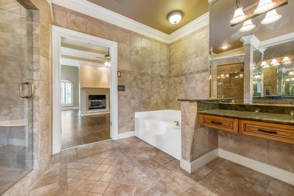 327 Mount Vernon Highway, Sandy Springs, Georgia 30328, 5 Bedrooms Bedrooms, ,4 BathroomsBathrooms,Residential,Sold,327 Mount Vernon Highway,5729388