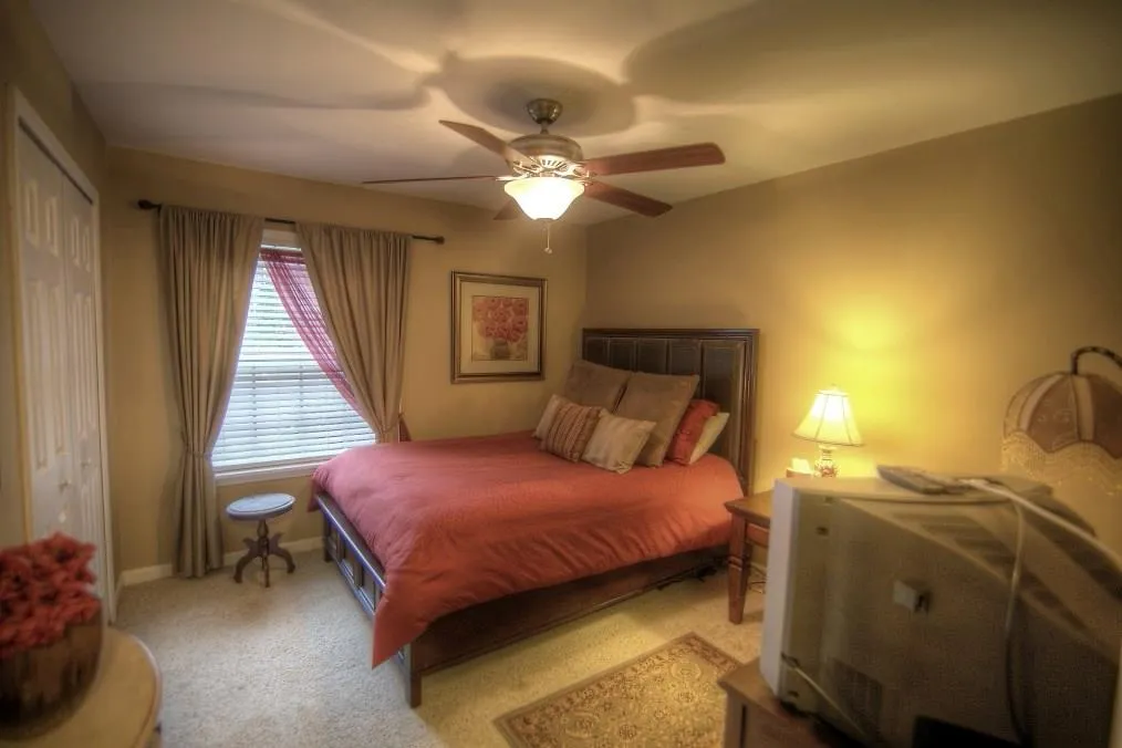 1702 Brighton Point Unit 1702, Atlanta, Georgia 30328, 3 Bedrooms Bedrooms, ,2 BathroomsBathrooms,Residential,Sold,1702 Brighton Point Unit 1702,5715489