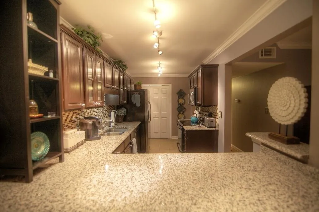 1702 Brighton Point Unit 1702, Atlanta, Georgia 30328, 3 Bedrooms Bedrooms, ,2 BathroomsBathrooms,Residential,Sold,1702 Brighton Point Unit 1702,5715489