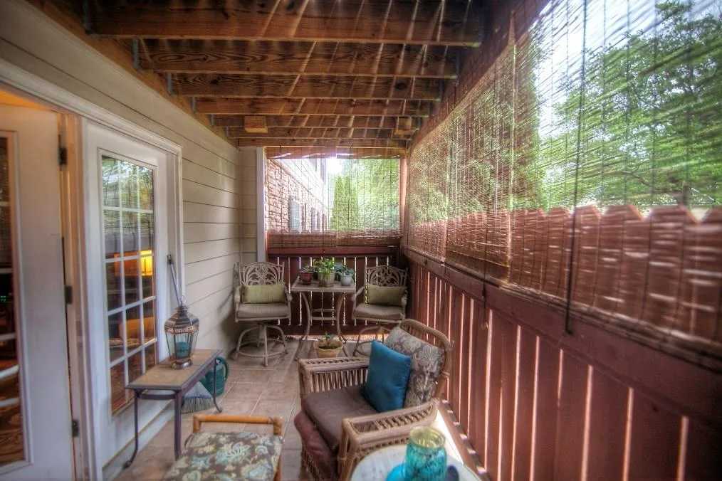 1702 Brighton Point Unit 1702, Atlanta, Georgia 30328, 3 Bedrooms Bedrooms, ,2 BathroomsBathrooms,Residential,Sold,1702 Brighton Point Unit 1702,5715489